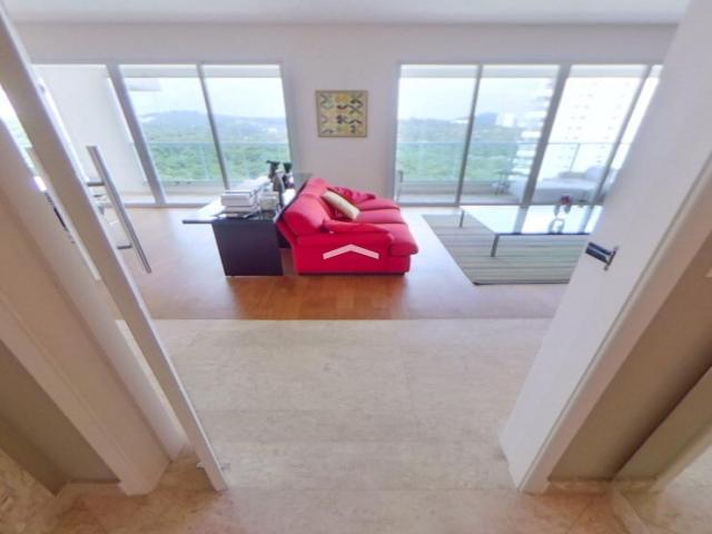 Apartamento para Venda em Santana de Parnaíba - 4