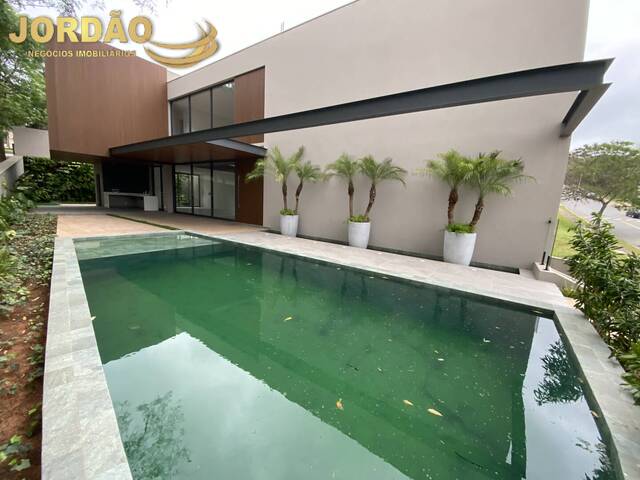 Casa em Condomínio para Venda em Santana de Parnaíba - 1