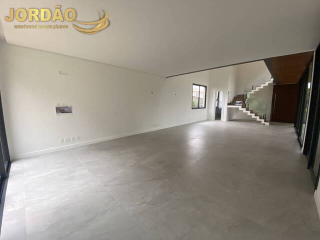 Casa em Condomínio para Venda em Santana de Parnaíba - 4