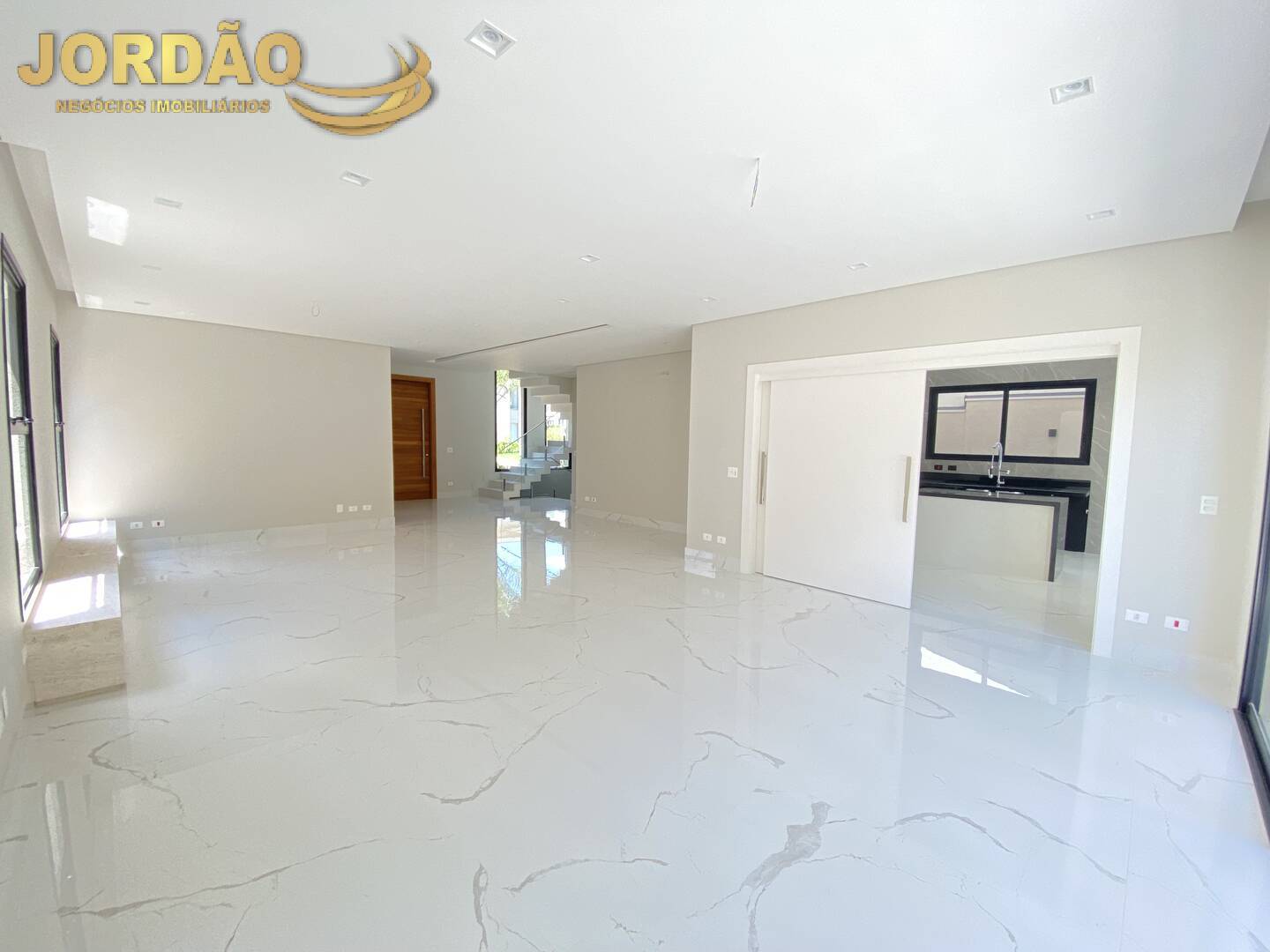 Casa de Condomínio, 4 quartos - Foto 1
