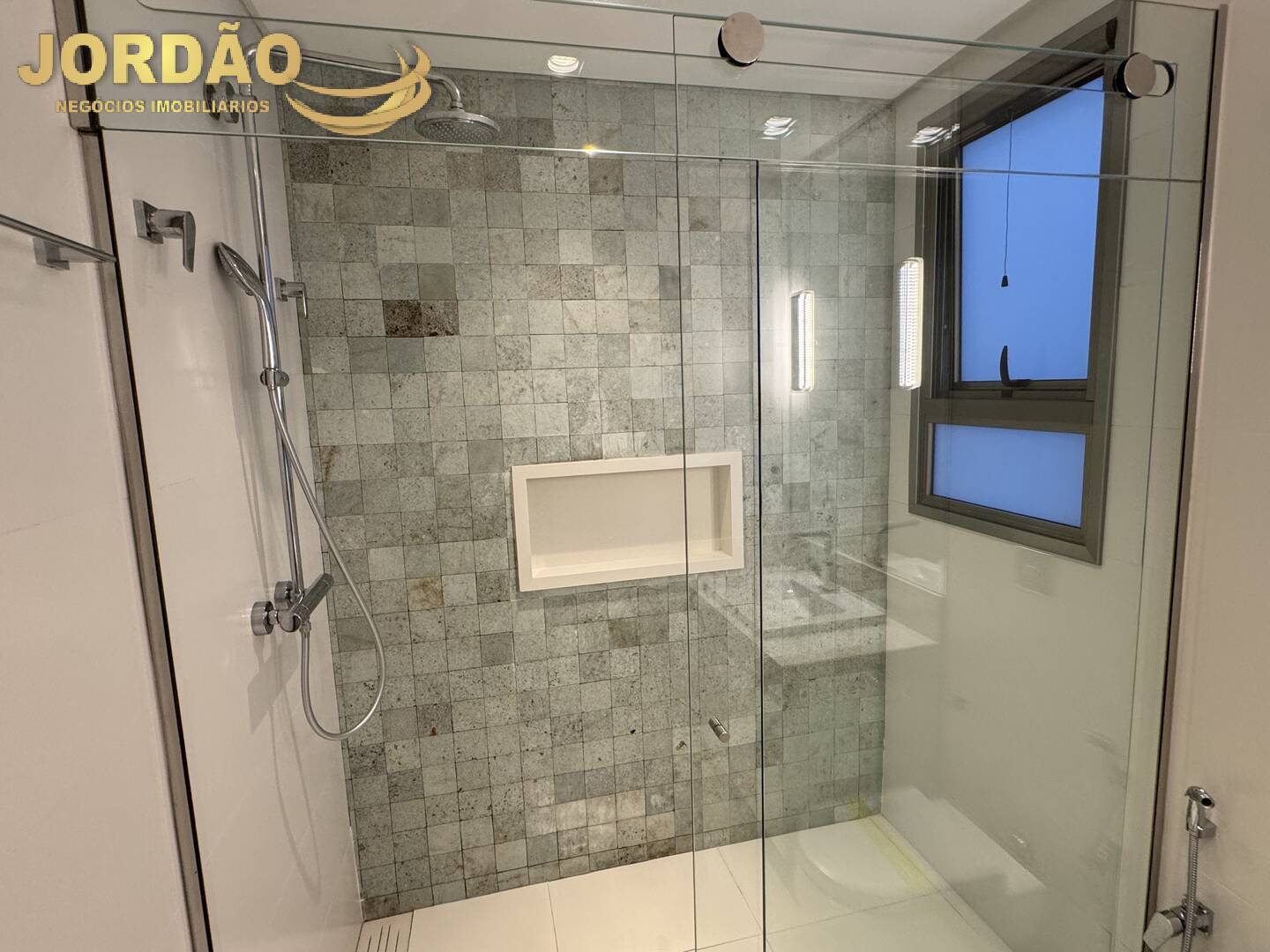 Casa de Condomínio para alugar com 5 quartos, 820m² - Foto 11