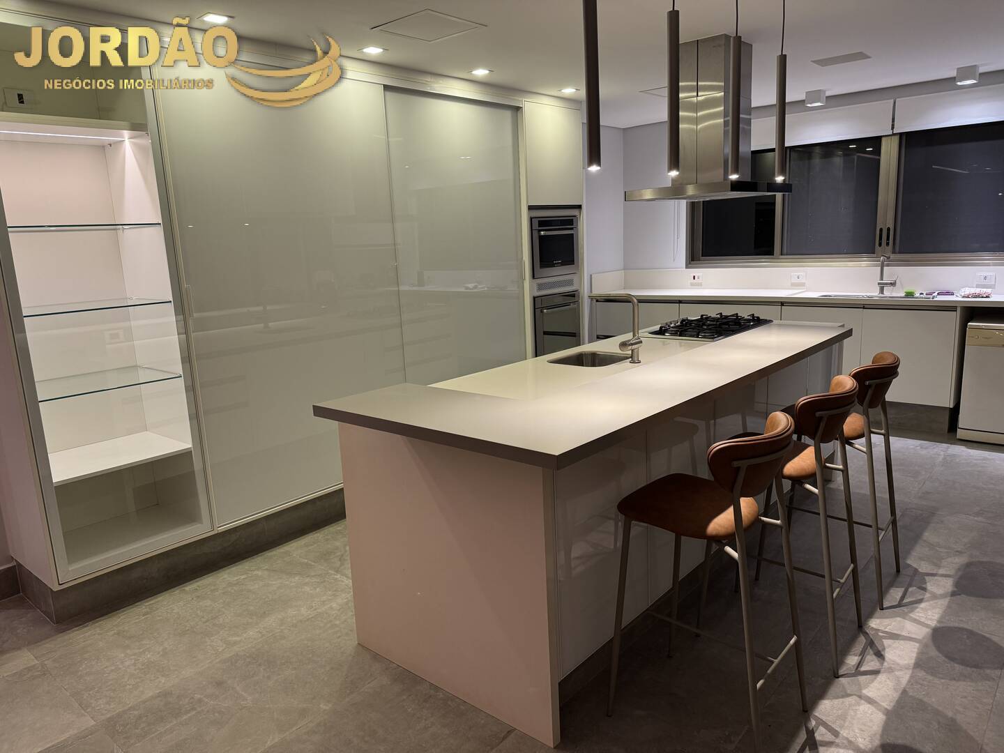 Casa de Condomínio para alugar com 5 quartos, 820m² - Foto 32