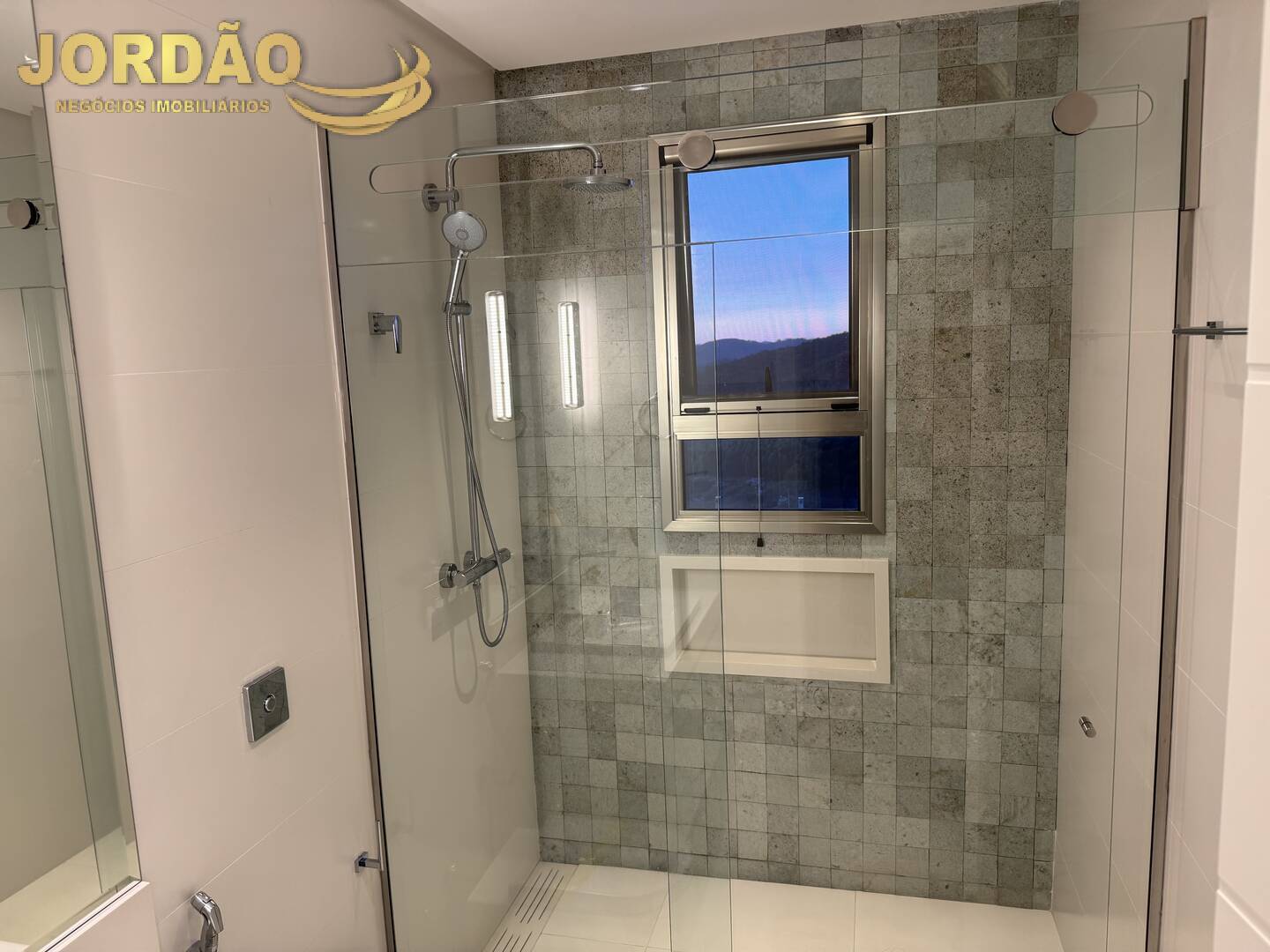 Casa de Condomínio para alugar com 5 quartos, 820m² - Foto 50