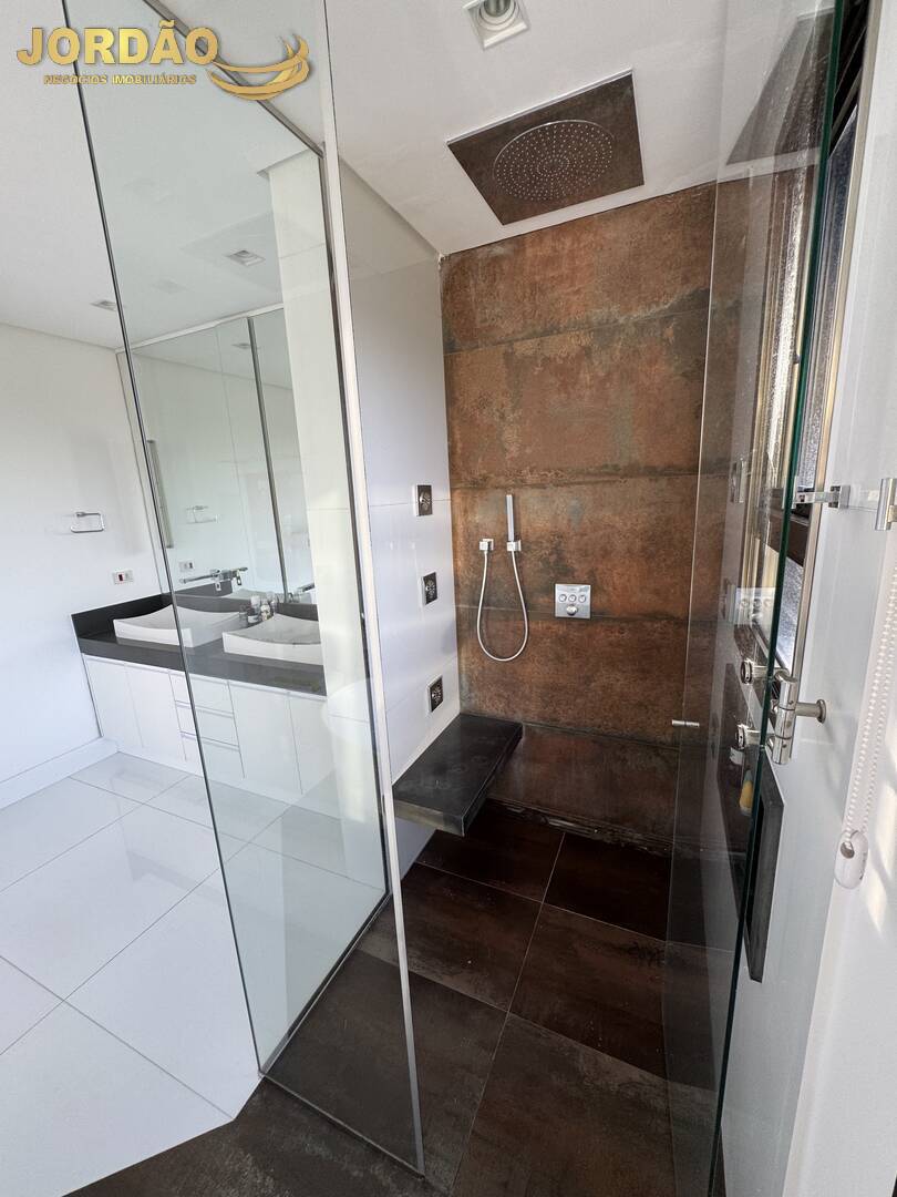 Casa de Condomínio para alugar com 5 quartos, 820m² - Foto 56