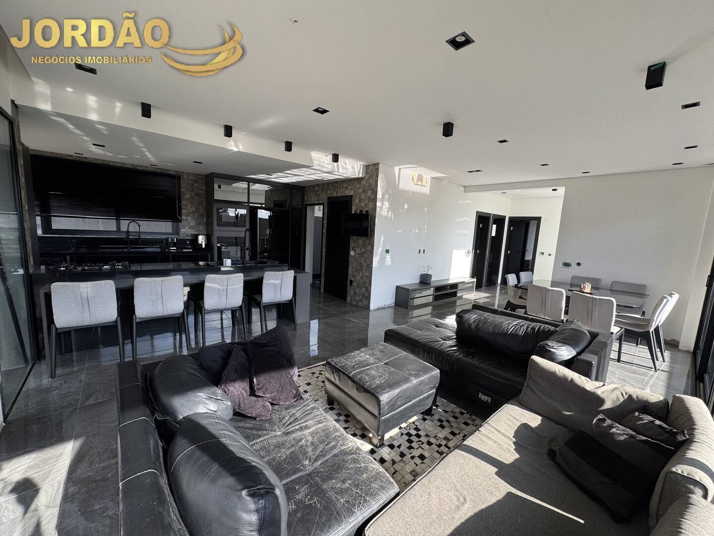 Casa de Condomínio, 4 quartos - Foto 1